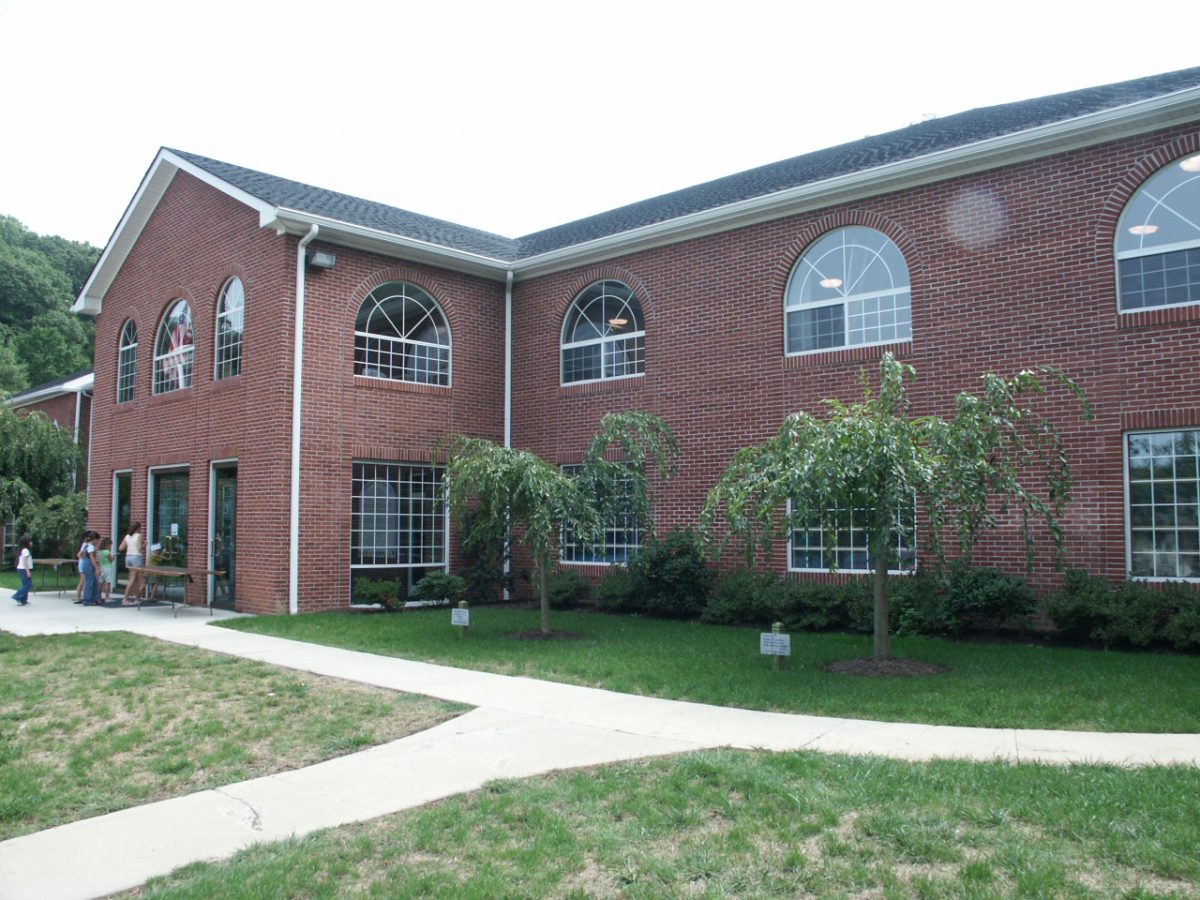 CENTERVILLE SCHOOL Daystar Sills